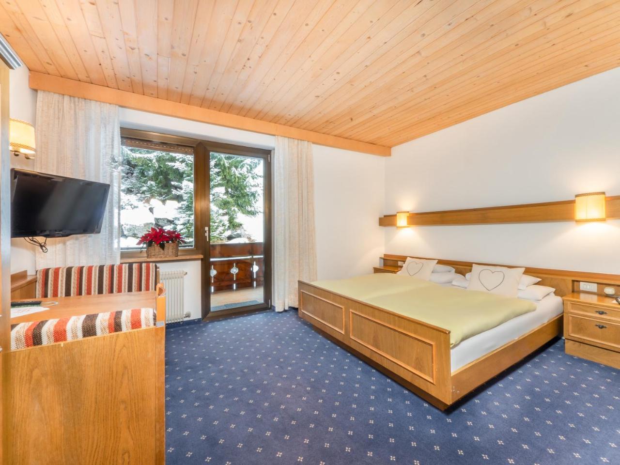 Hotel Pontives Ortisei Ngoại thất bức ảnh